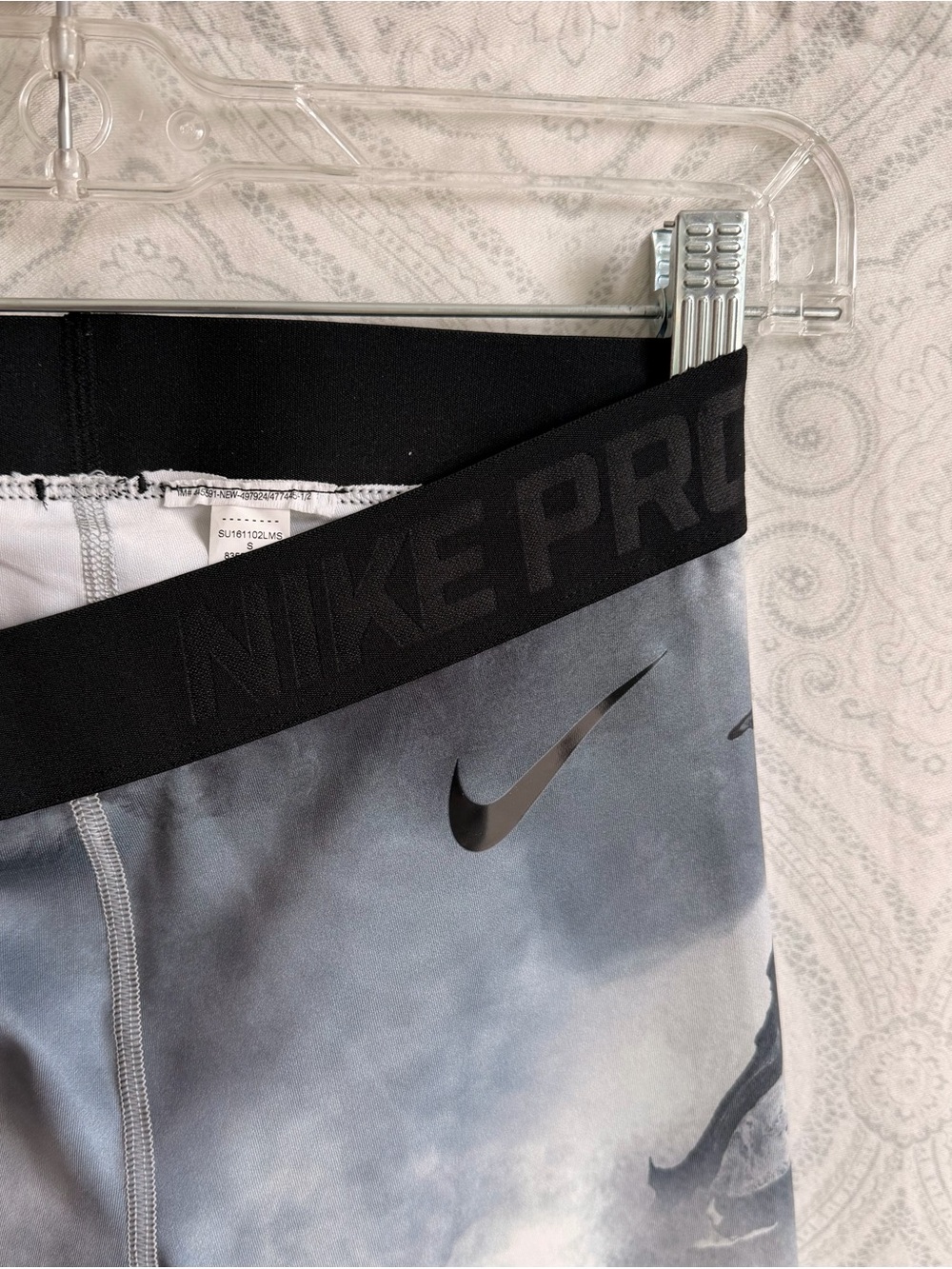 Nike Black & Gray Marble Leggings with Red, Orange and Purple Stripes - Picture 4 of 4